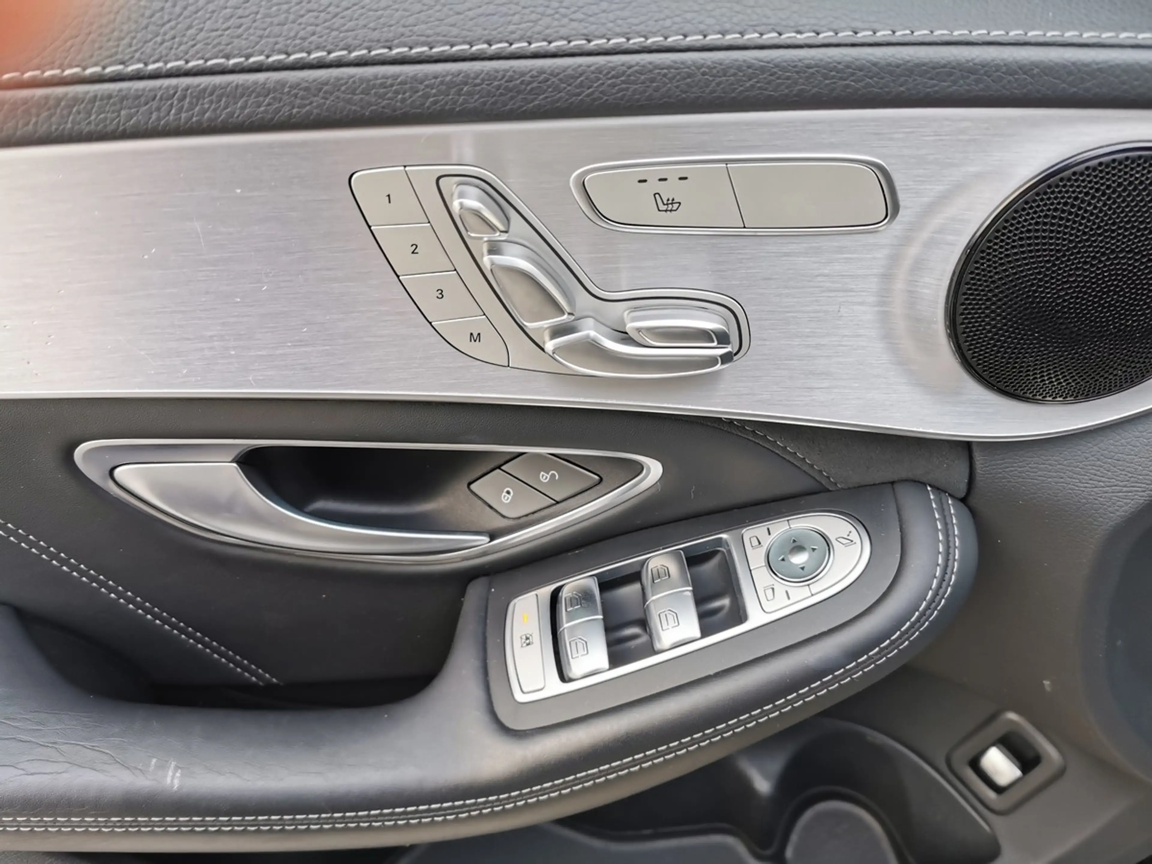 Mercedes-Benz C 63 AMG T +2.Hand+Panodach+ILS+Dist.+AHZV+ — photo 12