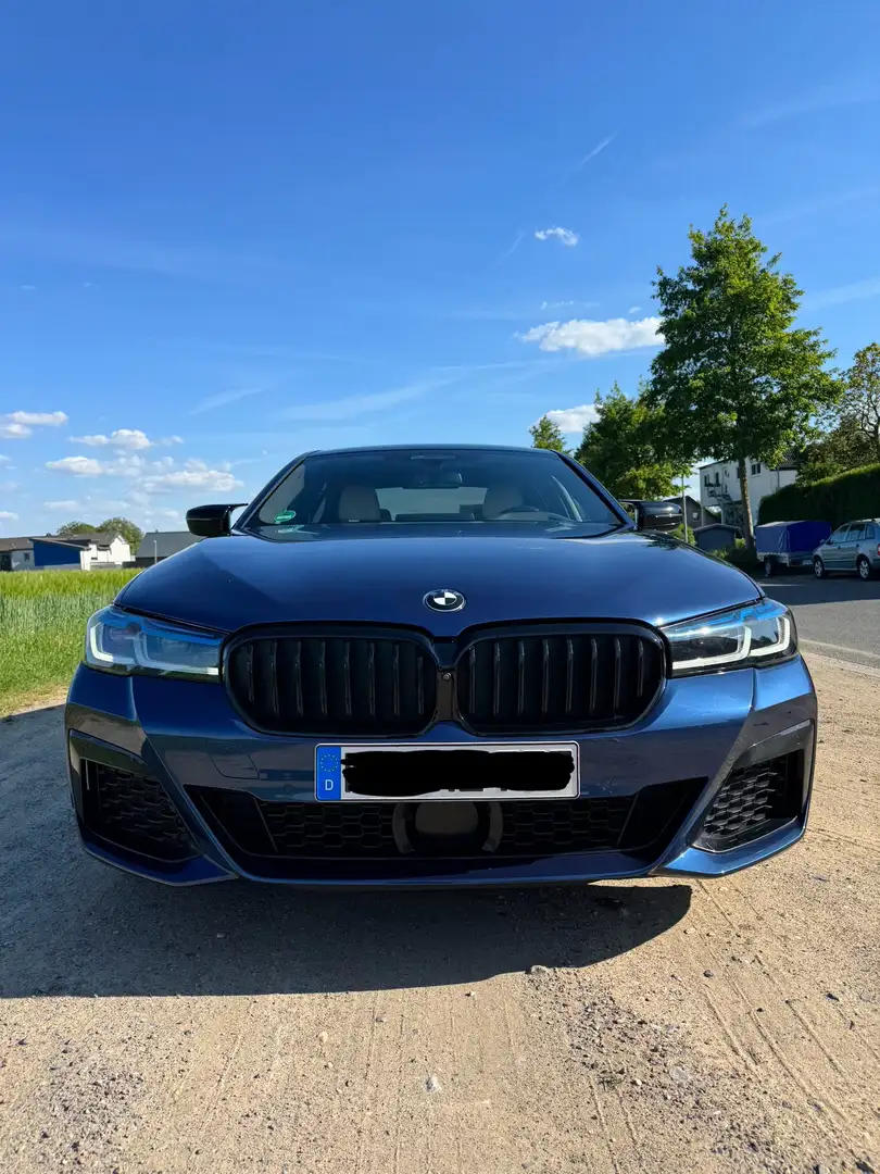 BMW 545 545e xDrive Aut. M Sport Edition Modrá - 1