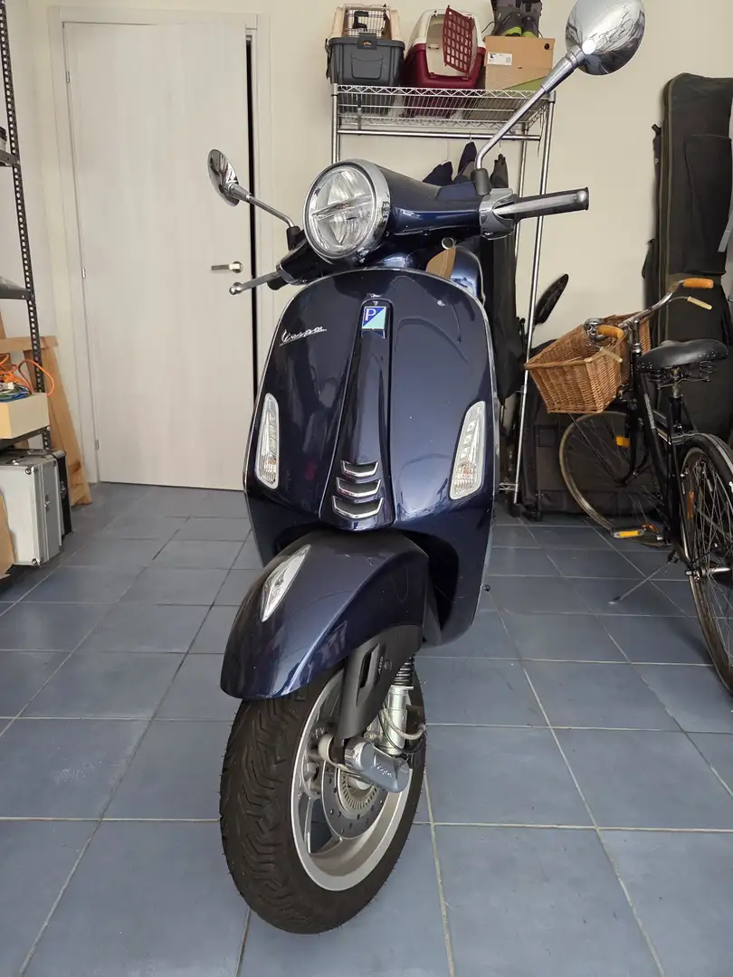 Vespa Primavera 125 Blu/Azzurro - 1