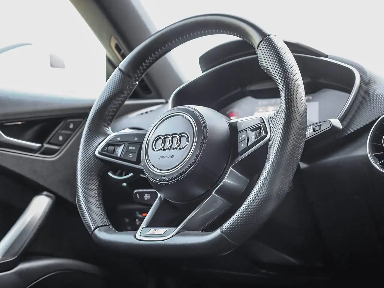 Audi TTS fotografie Audi TTS