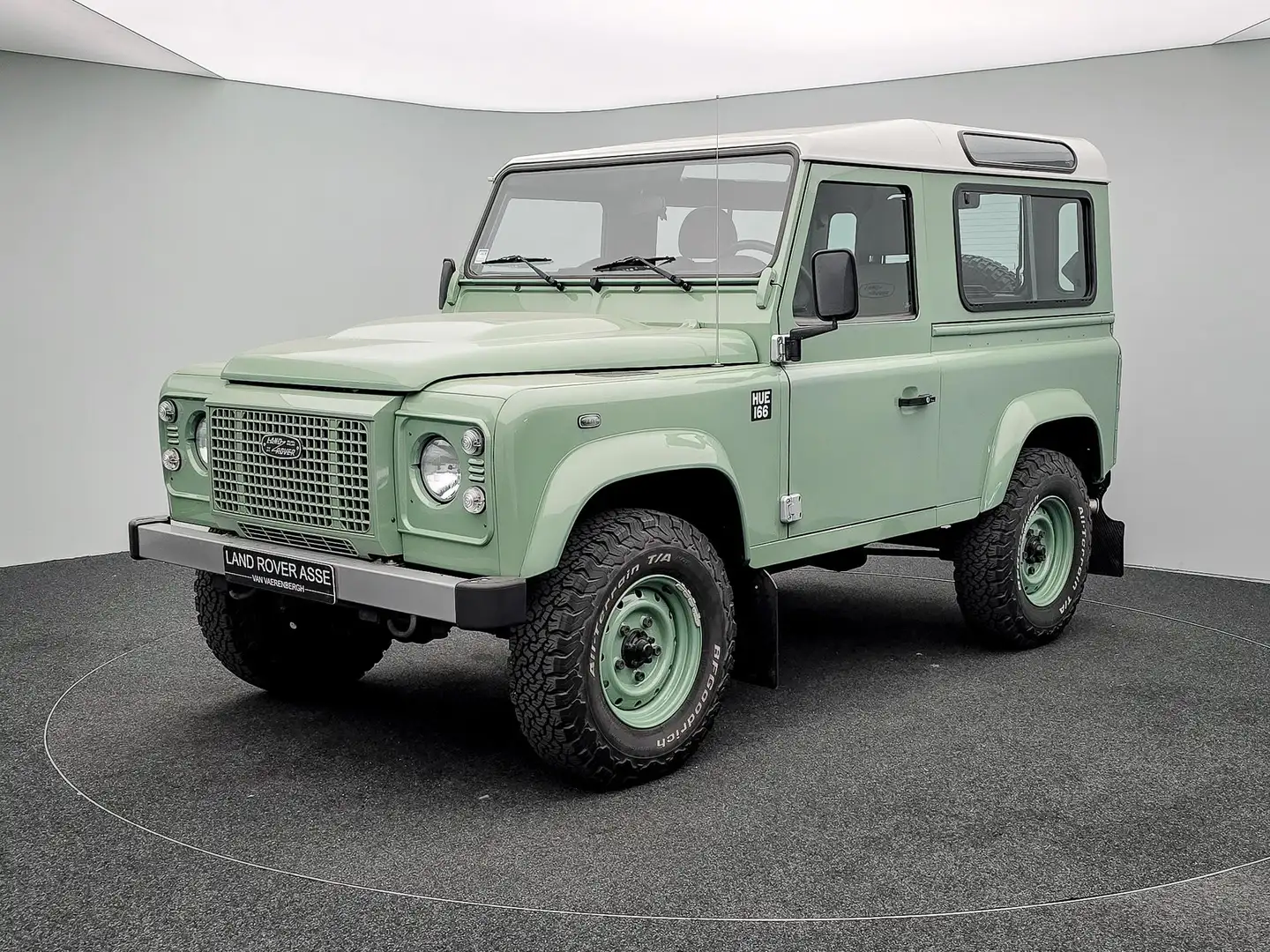 Land Rover Defender 90 TD4 Heritage Edition LV Zelená - 1