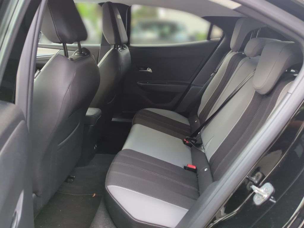 Opel Mokka E