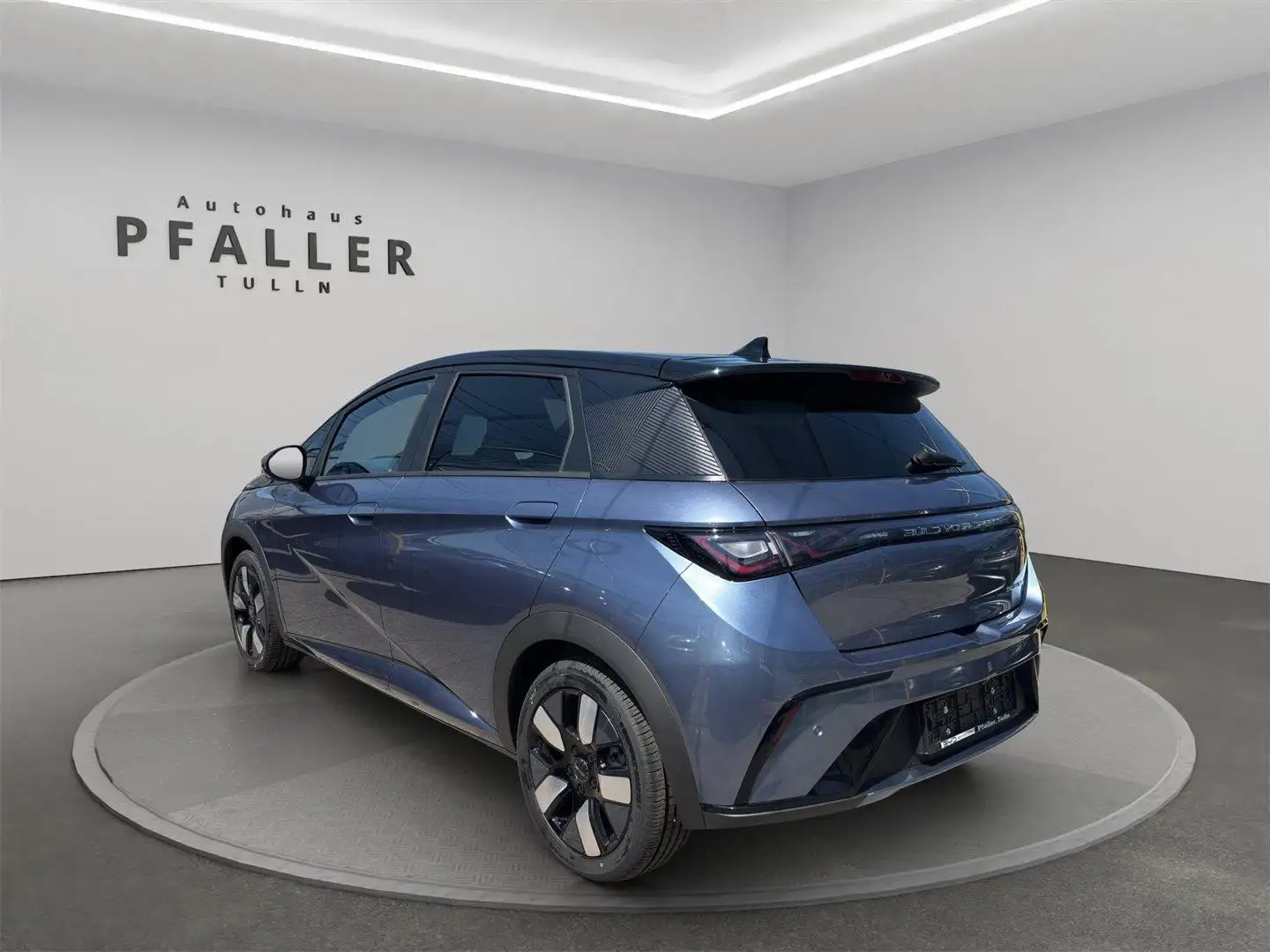 BYD Dolphin 60,4 kWh Design Österreich paket Albastru - 2