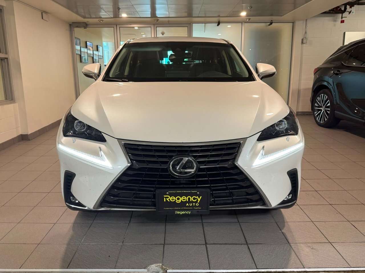 2019 Lexus NX Standard Local | No Accidents | Leather | Car Play — снимка 1
