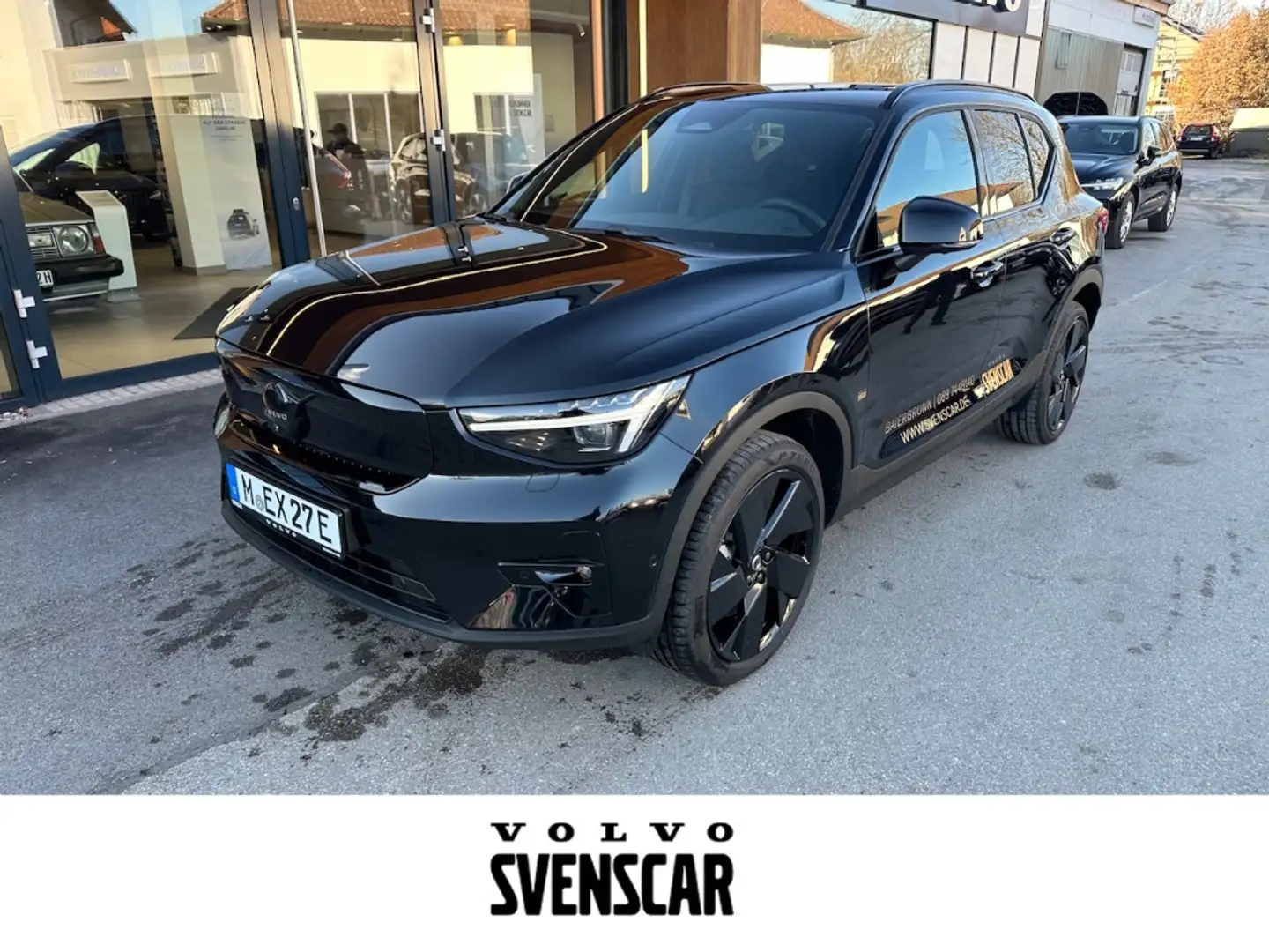 Volvo EX40 Plus Black Edition Single Motor Extended Range RWD Schwarz - 1