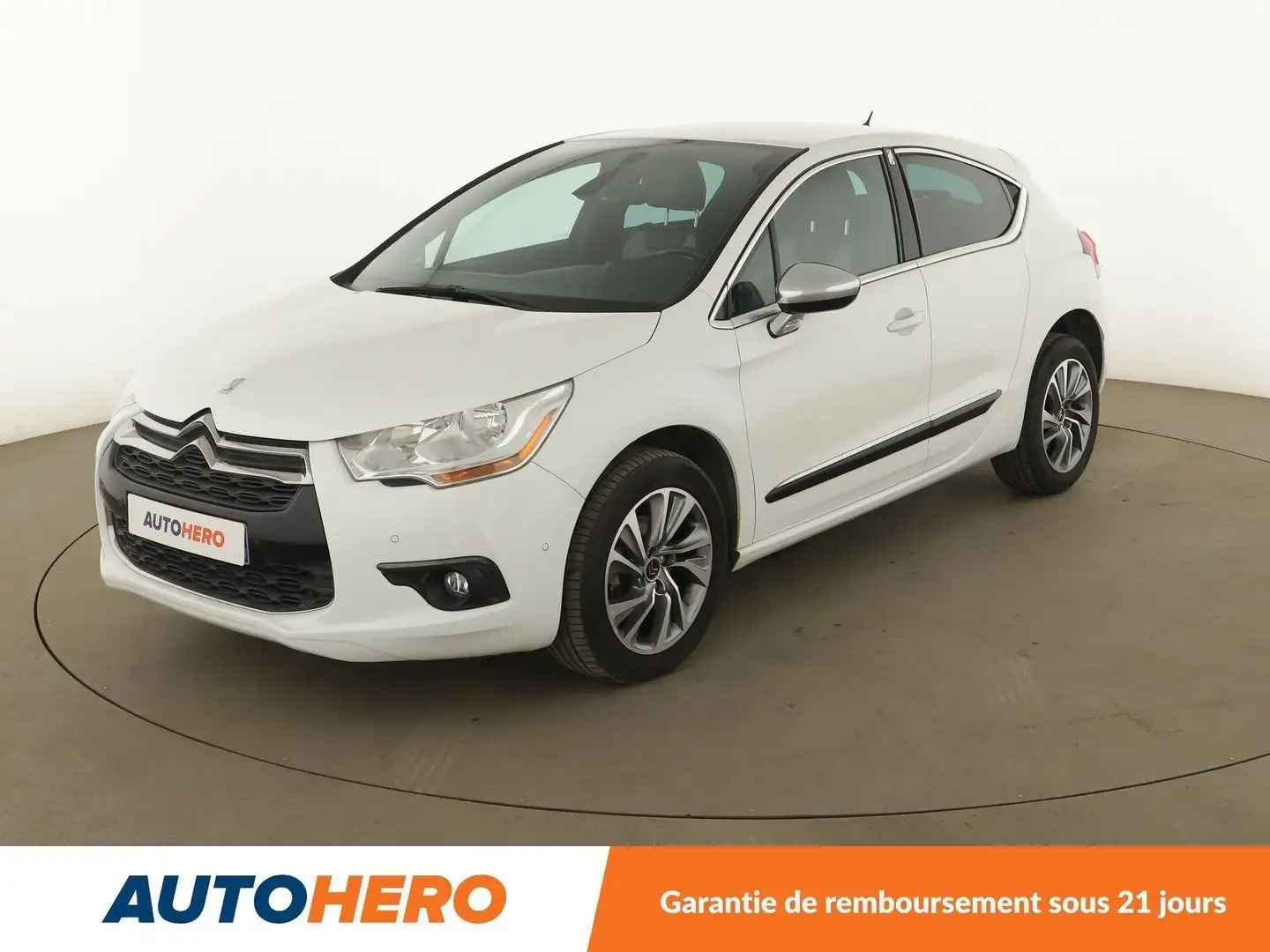 Citroen DS4 1.6 e-HDi Urban Show ETG6 Blanc - 1