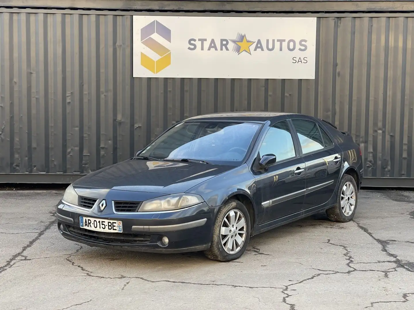 Renault Laguna Laguna 1.9 dCi 120 Luxe Dynamique Grau - 1