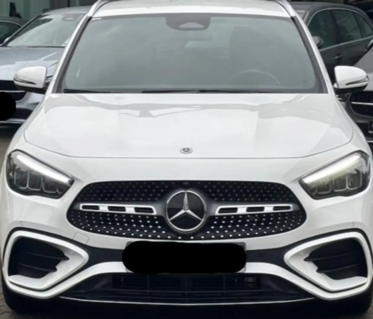 Mercedes-Benz GLA 200 Blanc - 1