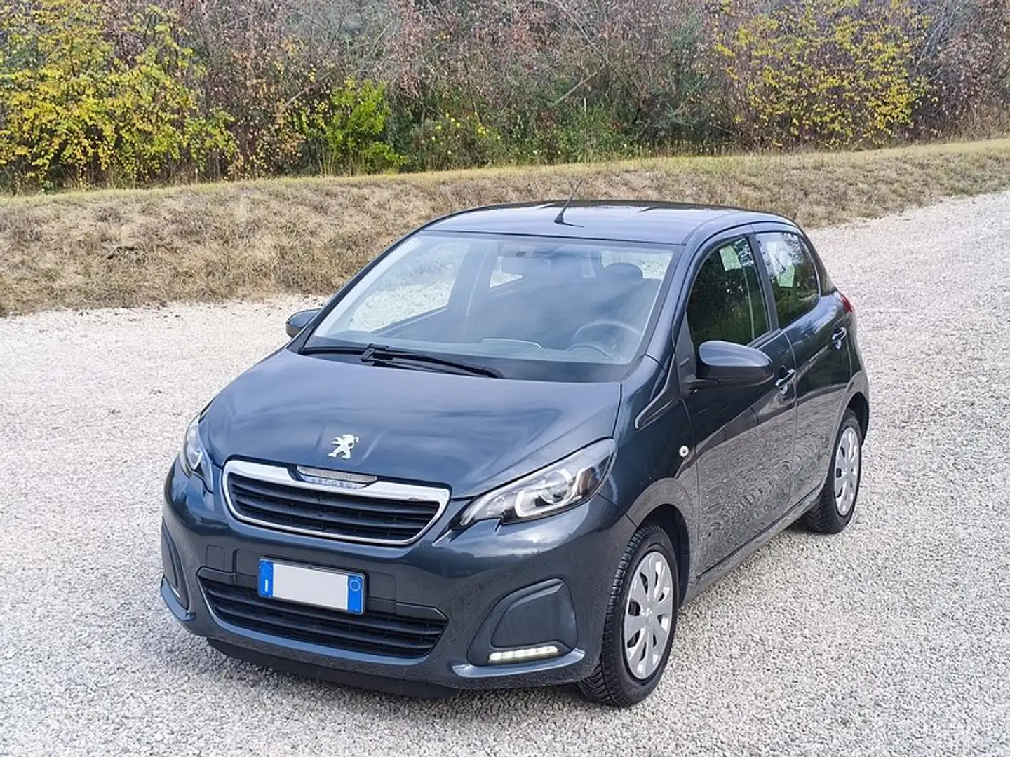 Peugeot 108 108 5p 1.0 12v Access Grigio - 1