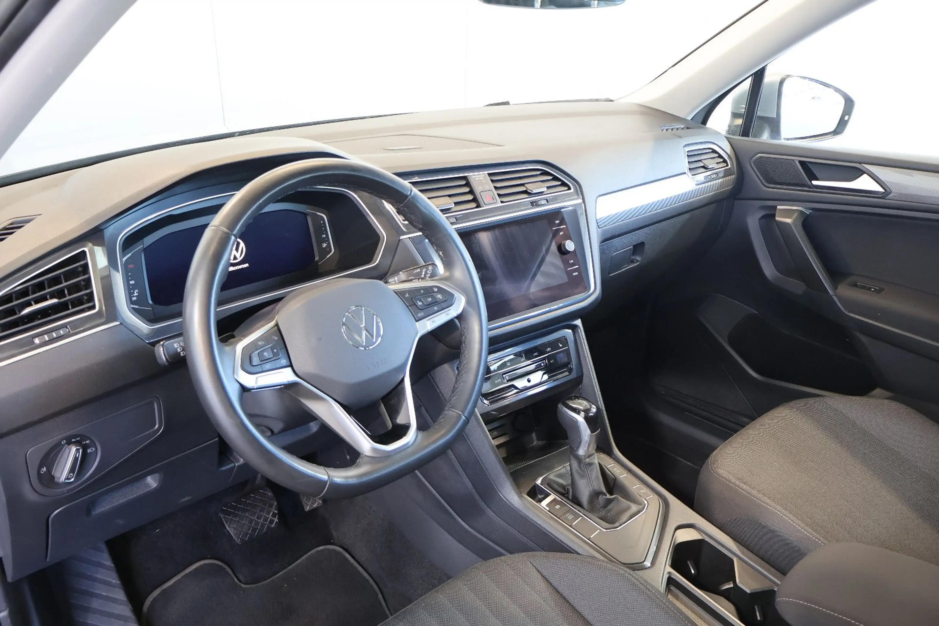 Volkswagen Tiguan Allspace 1.5 TSI Life AID+ACC+AHK+7 SITZE — photo 9