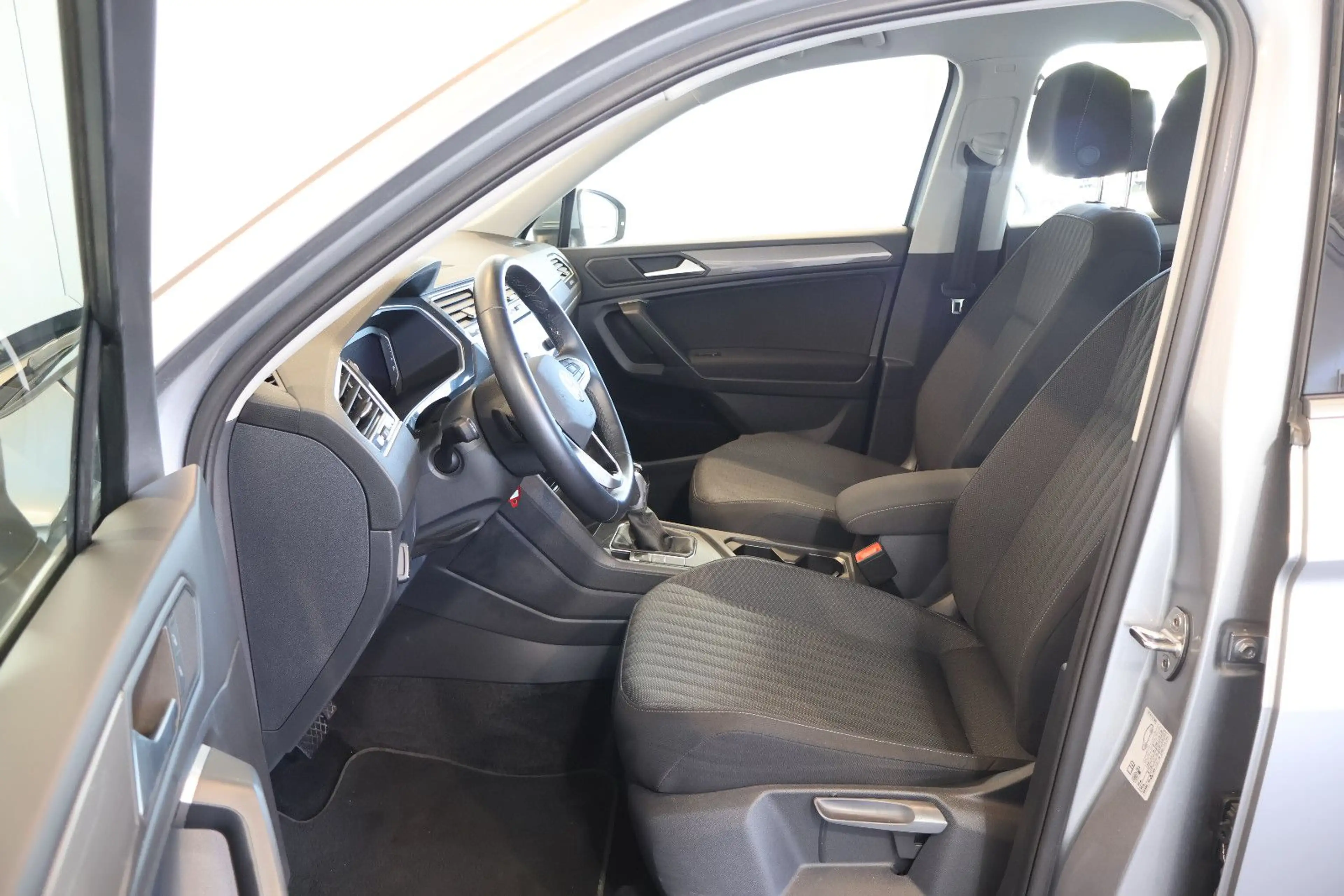 Volkswagen Tiguan Allspace 1.5 TSI Life AID+ACC+AHK+7 SITZE — photo 10
