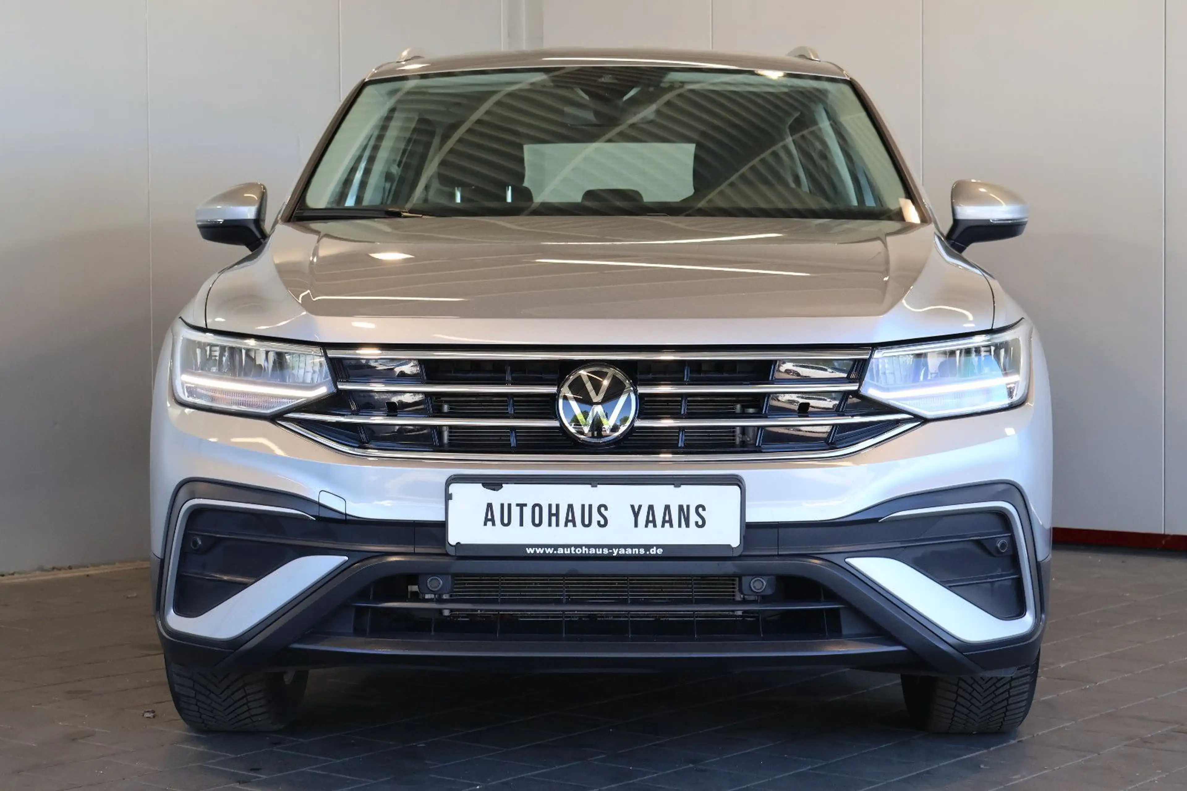 Volkswagen Tiguan Allspace 1.5 TSI Life AID+ACC+AHK+7 SITZE — photo 2
