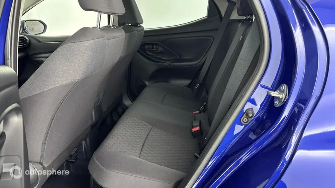 Toyota Yaris Yaris — photo 13