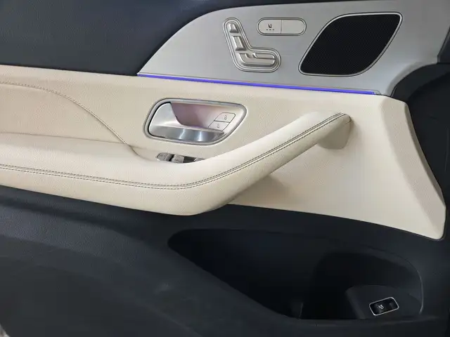 Mercedes-Benz Gle view 15