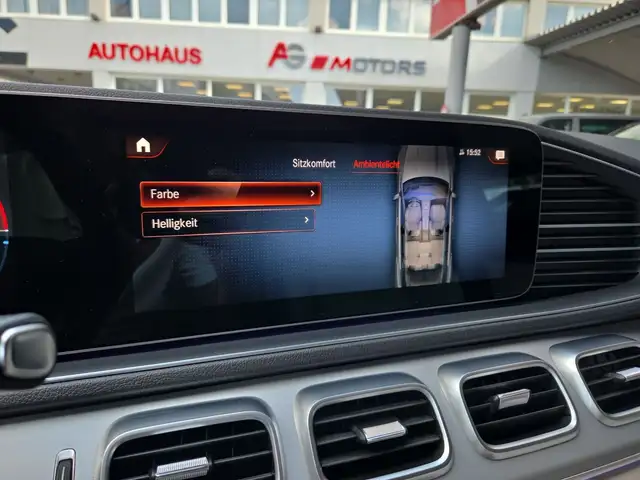 Mercedes-Benz GLE view 29