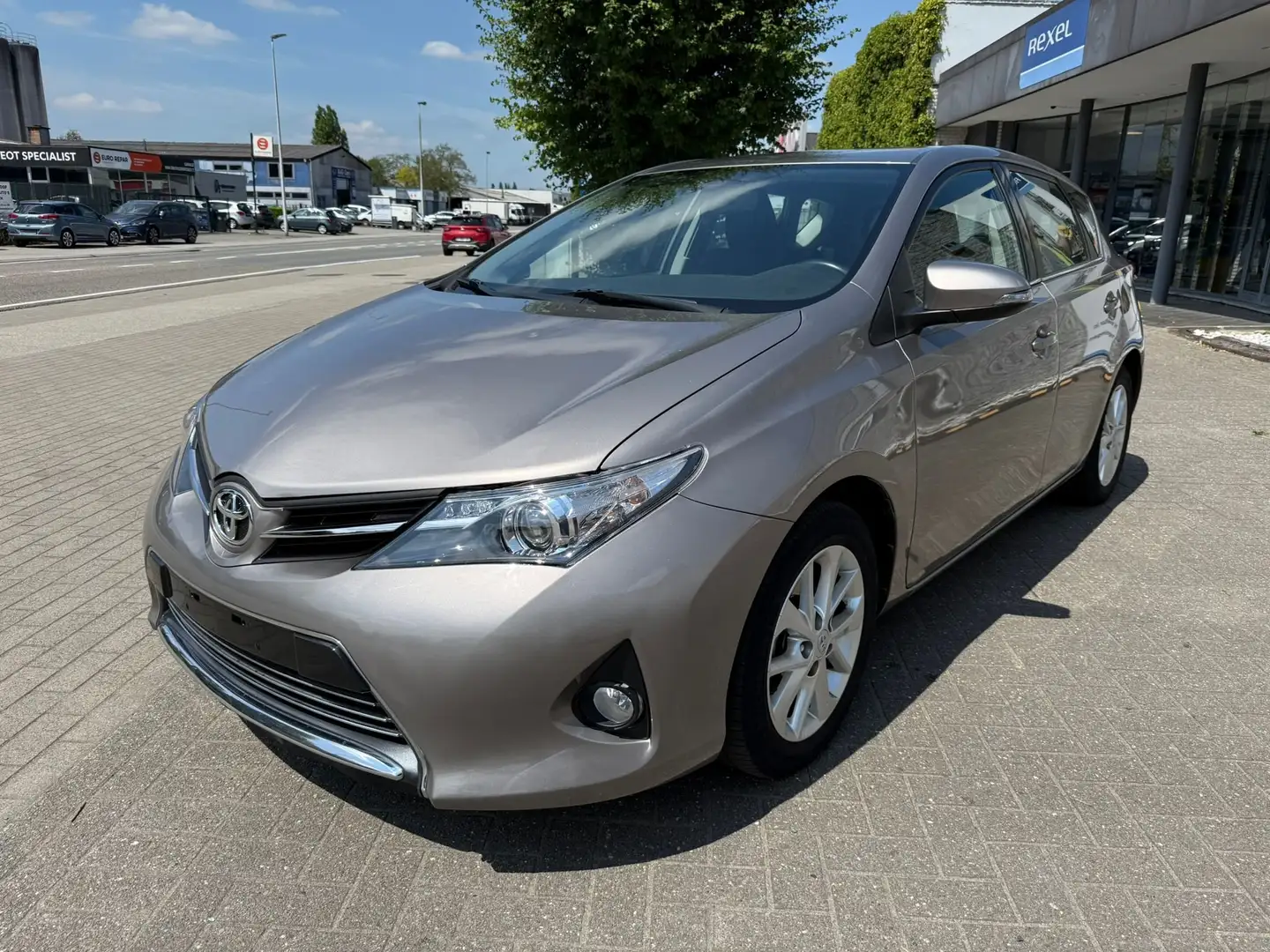 Toyota Auris Auris 1.6i Comfort CVT GARANTIE 12 MOIS Gris - 1