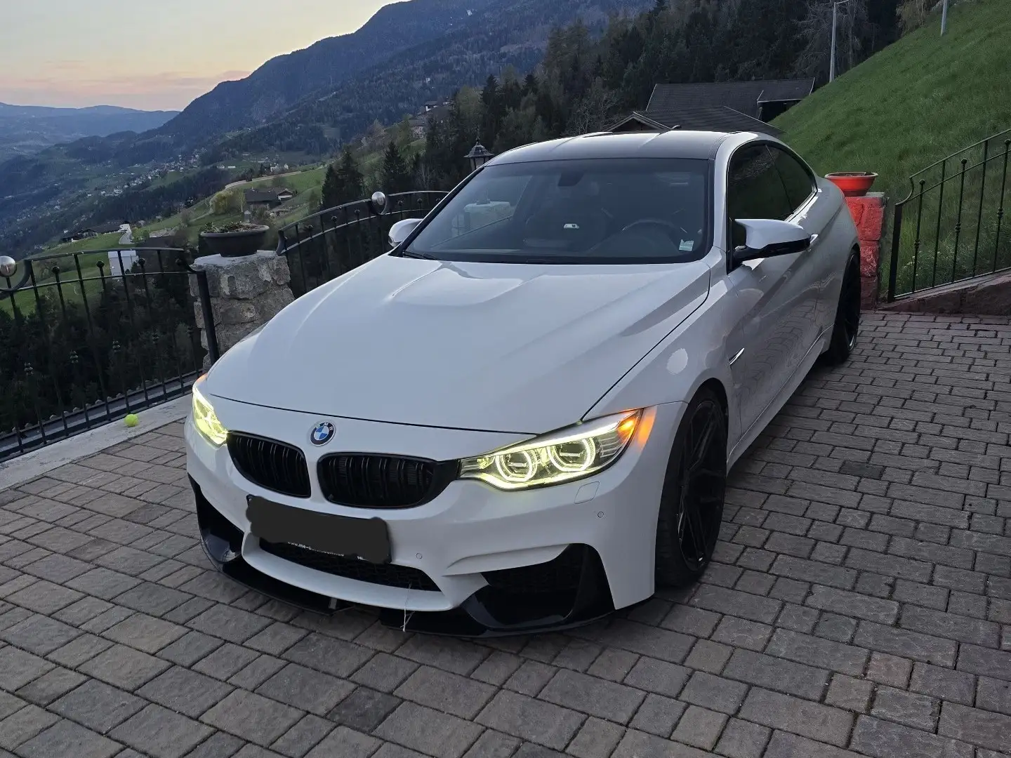 BMW M4 Coupe DKG - 1
