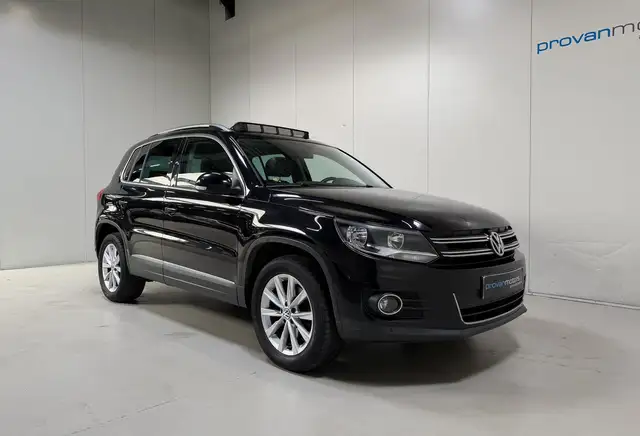 Volkswagen Tiguan view 5