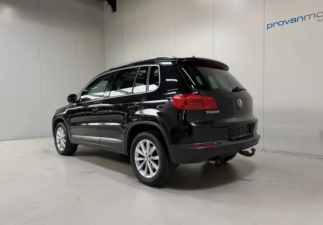Volkswagen Tiguan view 6