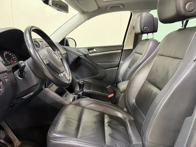Volkswagen Tiguan view 9