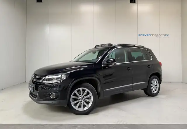 Volkswagen Tiguan view 4