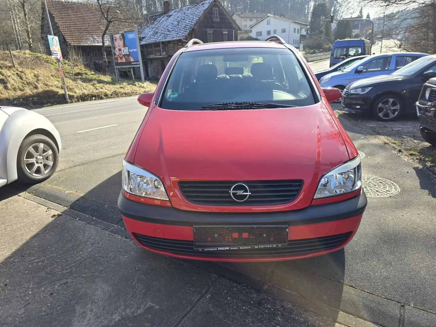 Opel Zafira 1.8 Comfort Rojo - 2