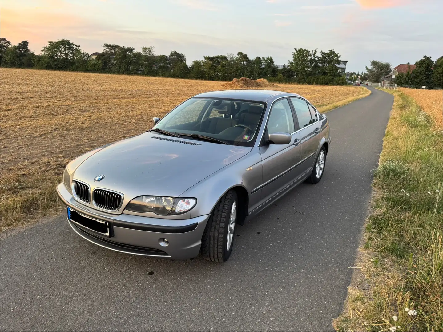BMW 325 325i Edition Lifestyle Grau - 1