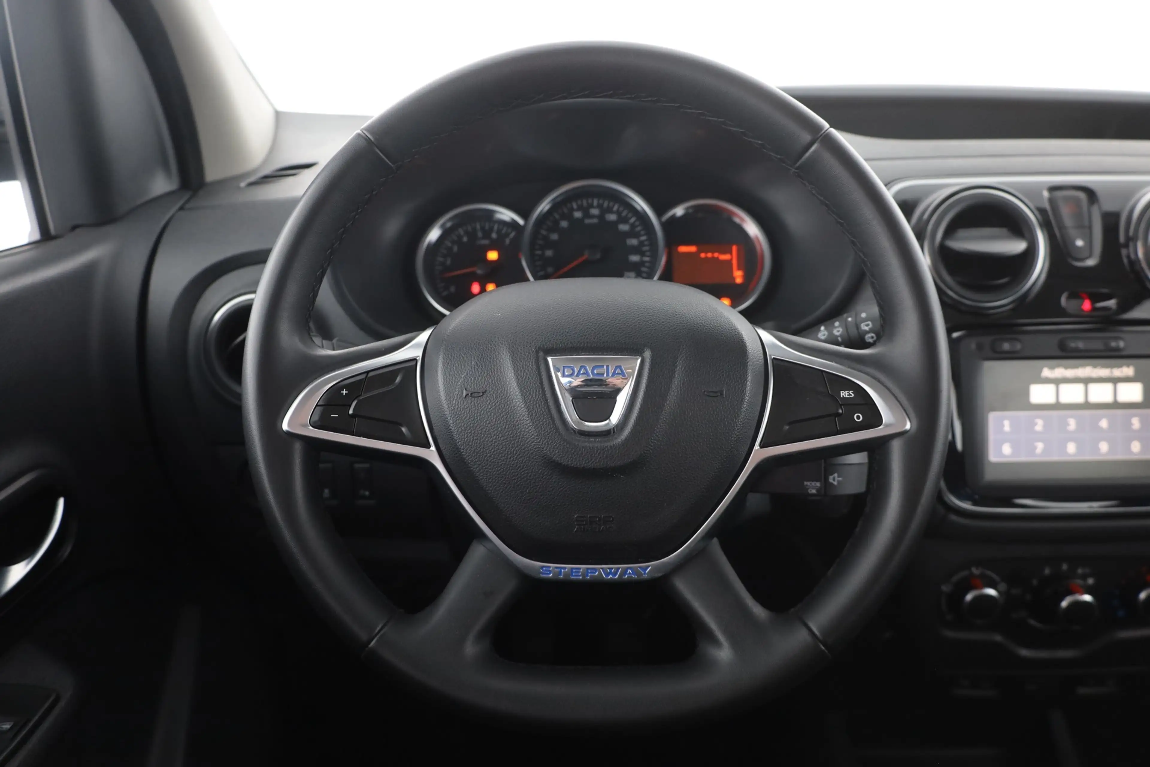 Dacia Dokker Stepway 1.6 SCe Navi Sitzheizung Kamera — photo 14