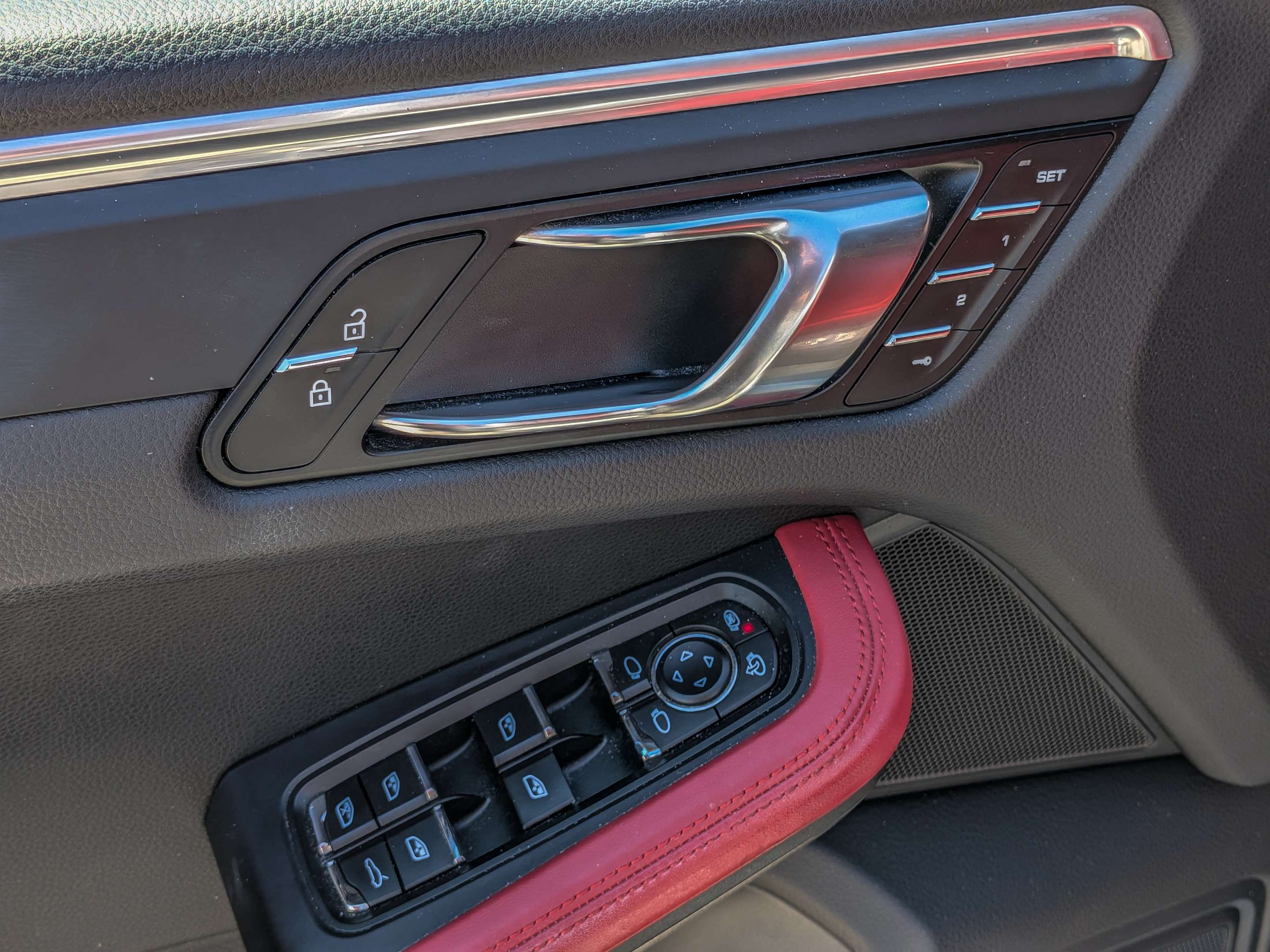 2019 Porsche Macan AWD thumb 11