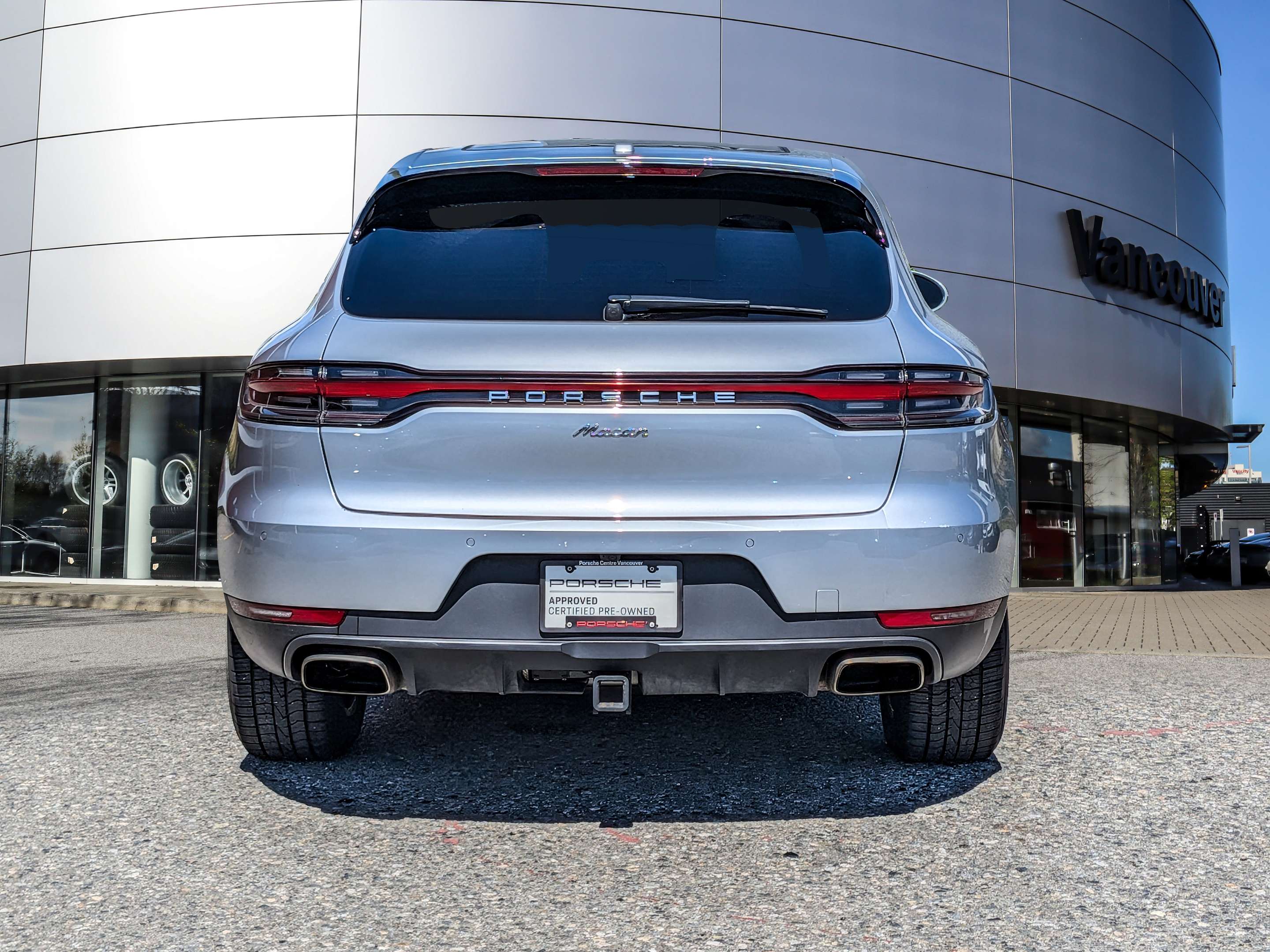 2019 Porsche Macan AWD alt 4