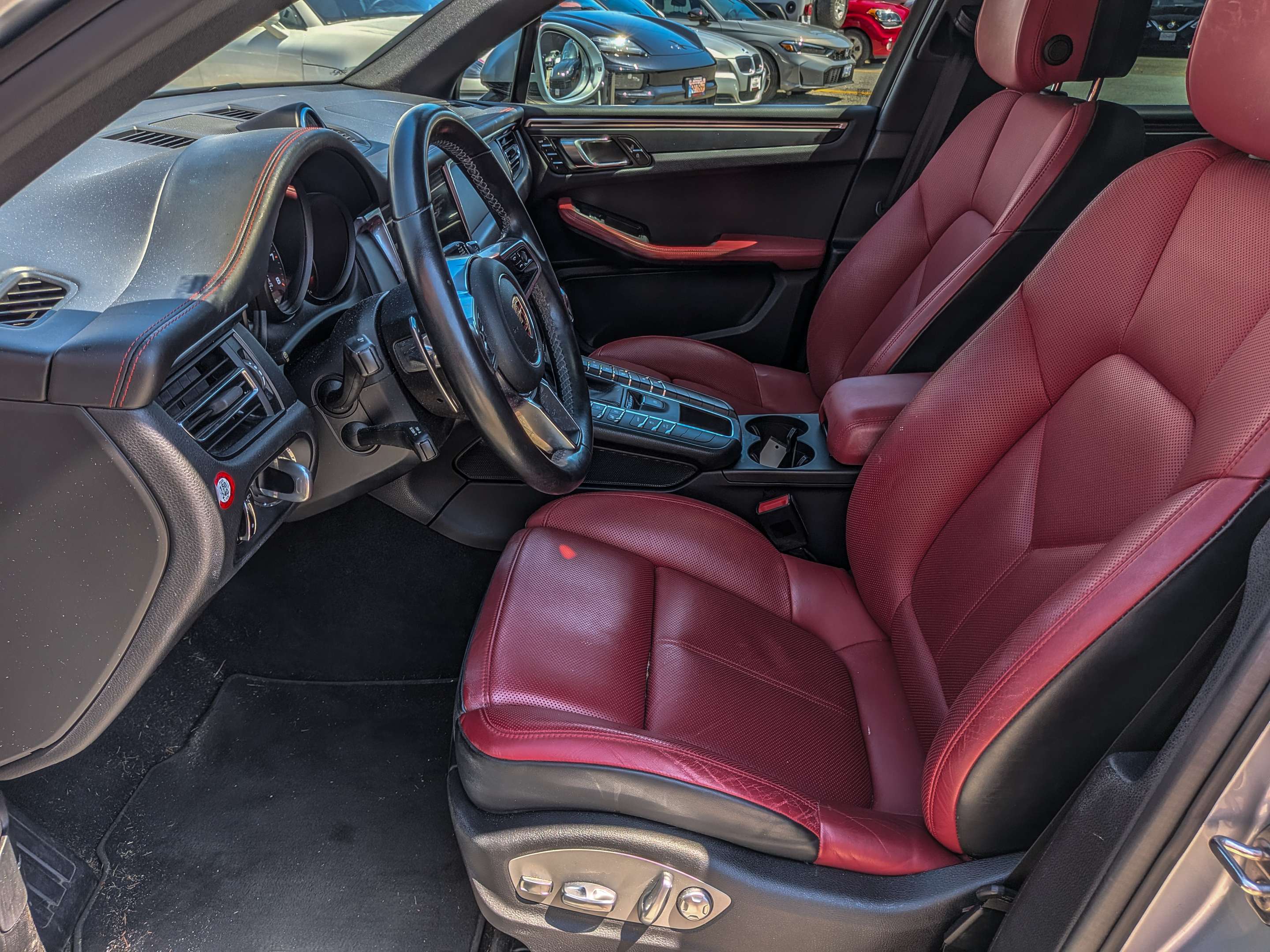 2019 Porsche Macan AWD thumb 13