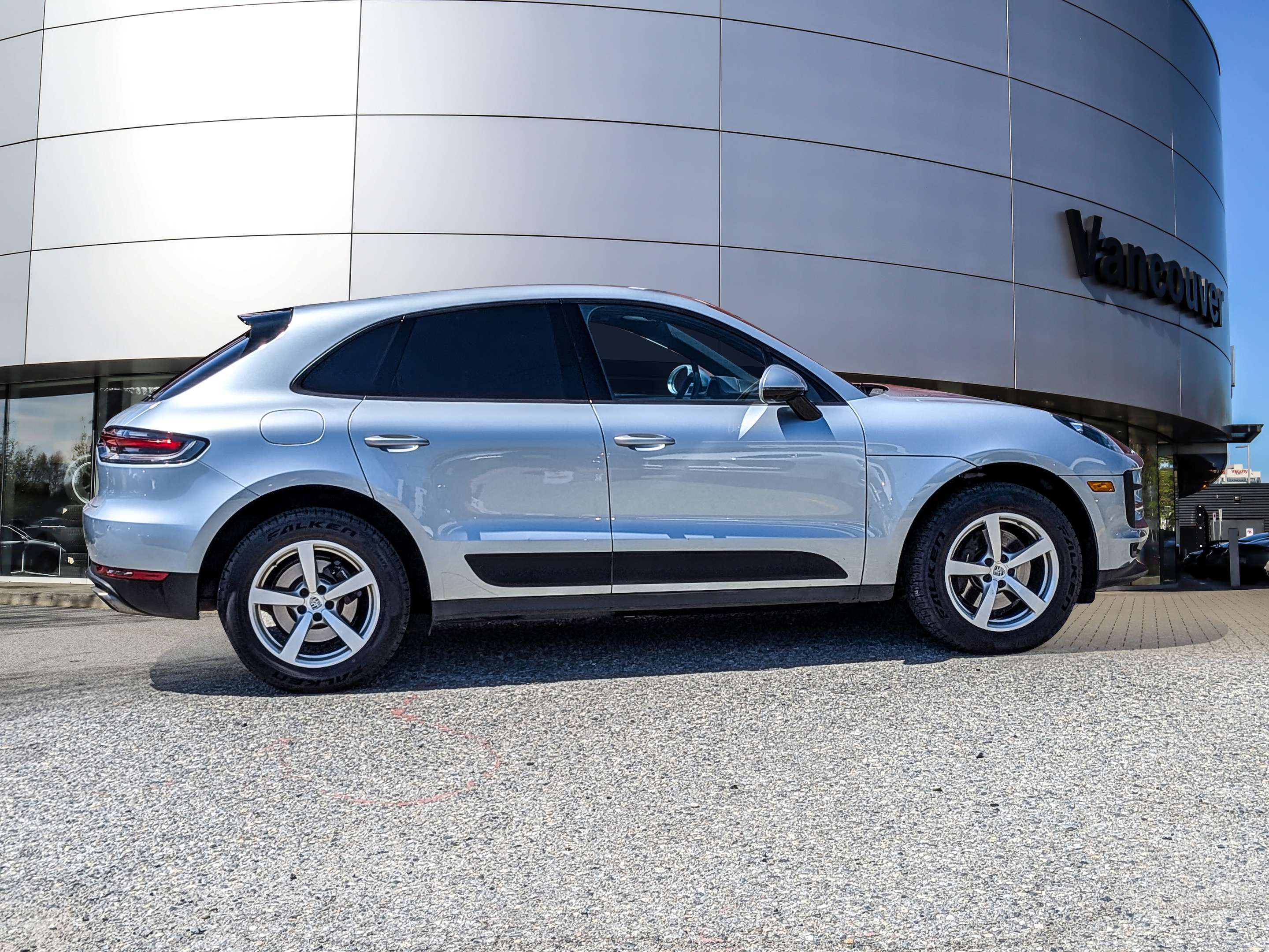 2019 Porsche Macan AWD thumb 6