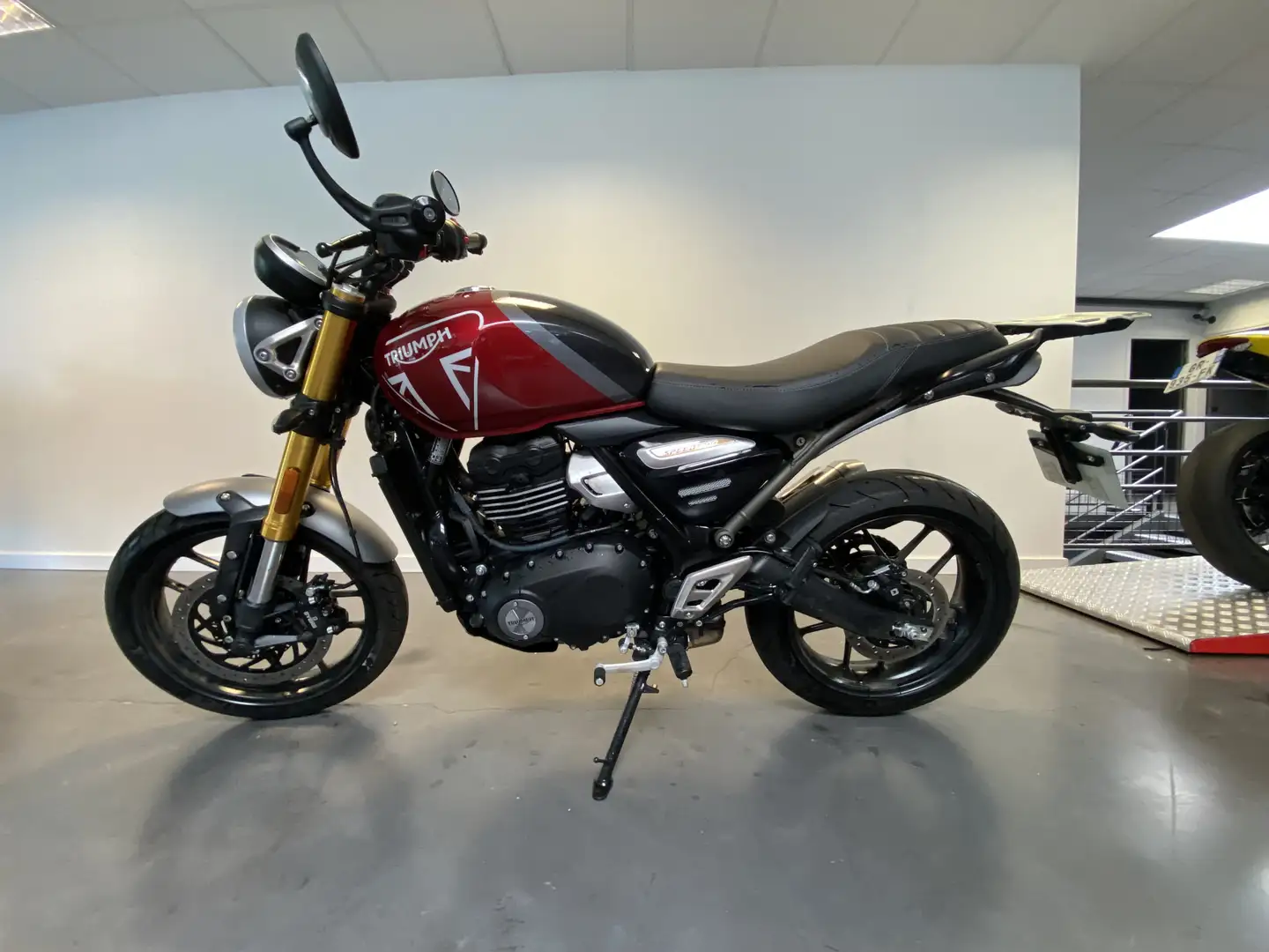 Triumph Speed 400 - 1