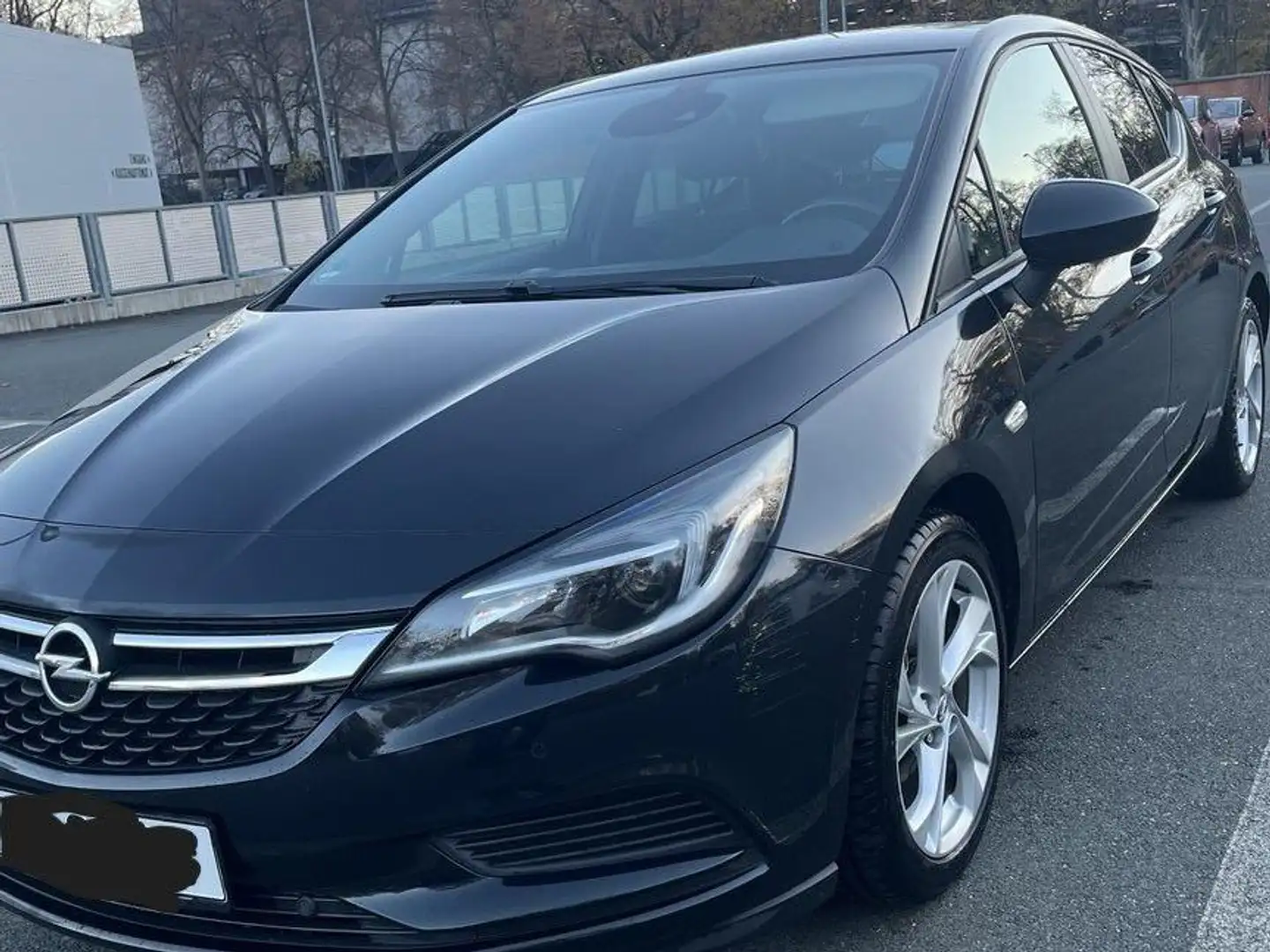 Opel Astra Astra 1.4 Turbo Dynamic Schwarz - 2