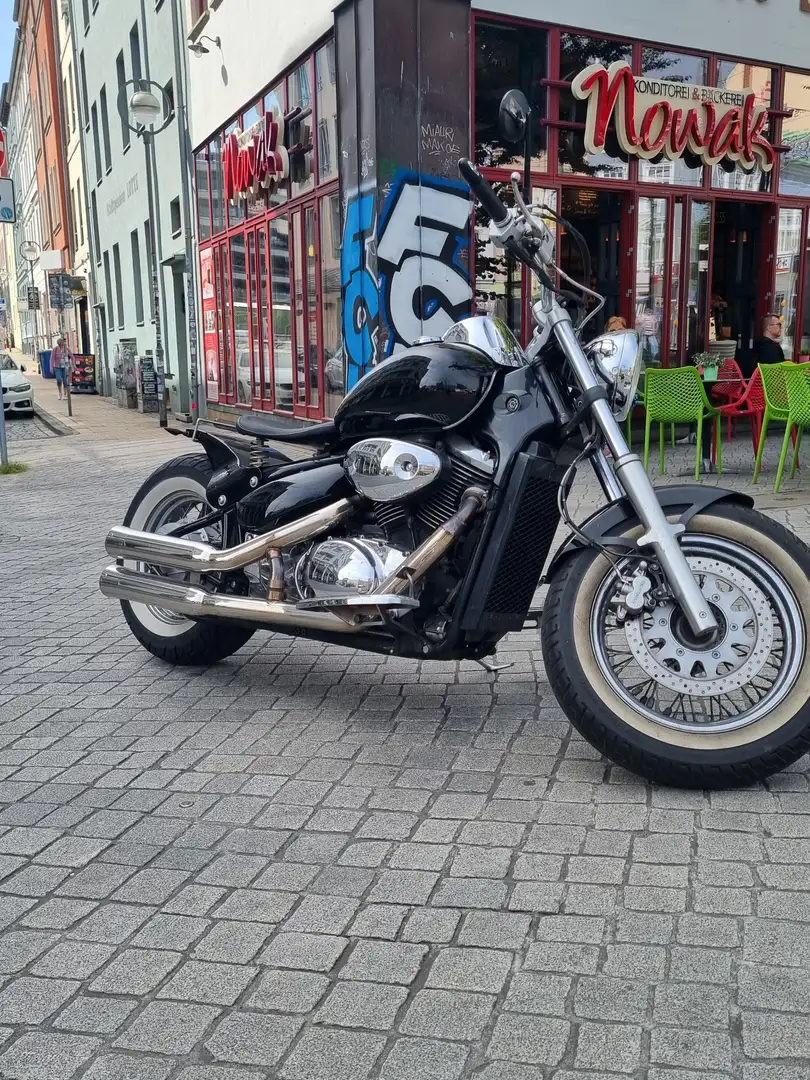 Suzuki VL 800 Bobber Chopper Schwarz - 1