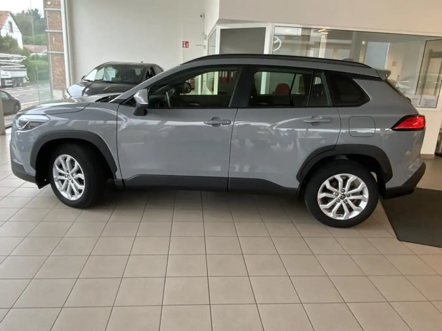 Toyota Corolla Cross Dynamic camera recul Grijs - 2