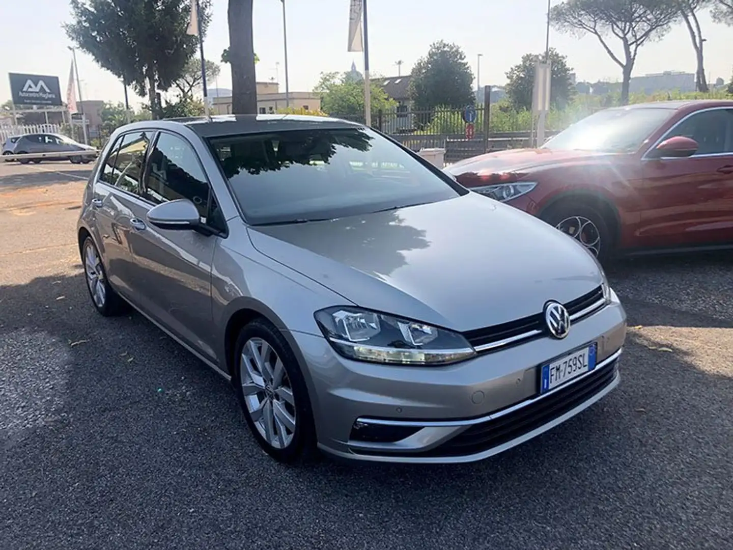 Volkswagen Golf Golf 7.5  1.6 tdi Business 115cv dsg Gris - 1