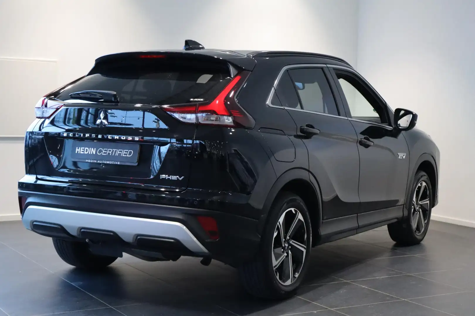 Mitsubishi Eclipse Cross 2.4 PHEV First Edition | Afneembare Trekhaak | Sto Noir - 2