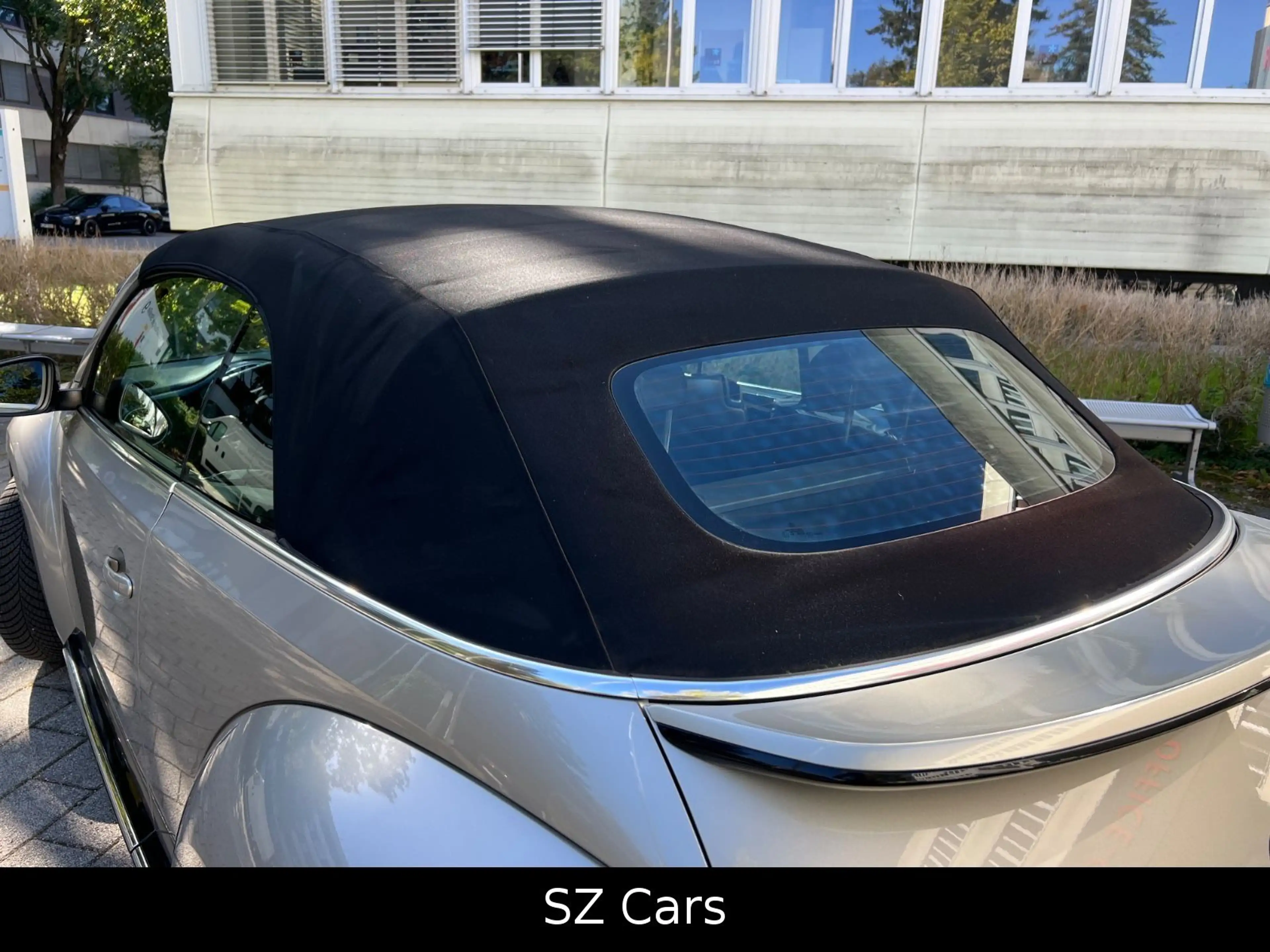 Volkswagen Beetle Cabriolet Sport*Leder*Nav*AUT* — photo 15