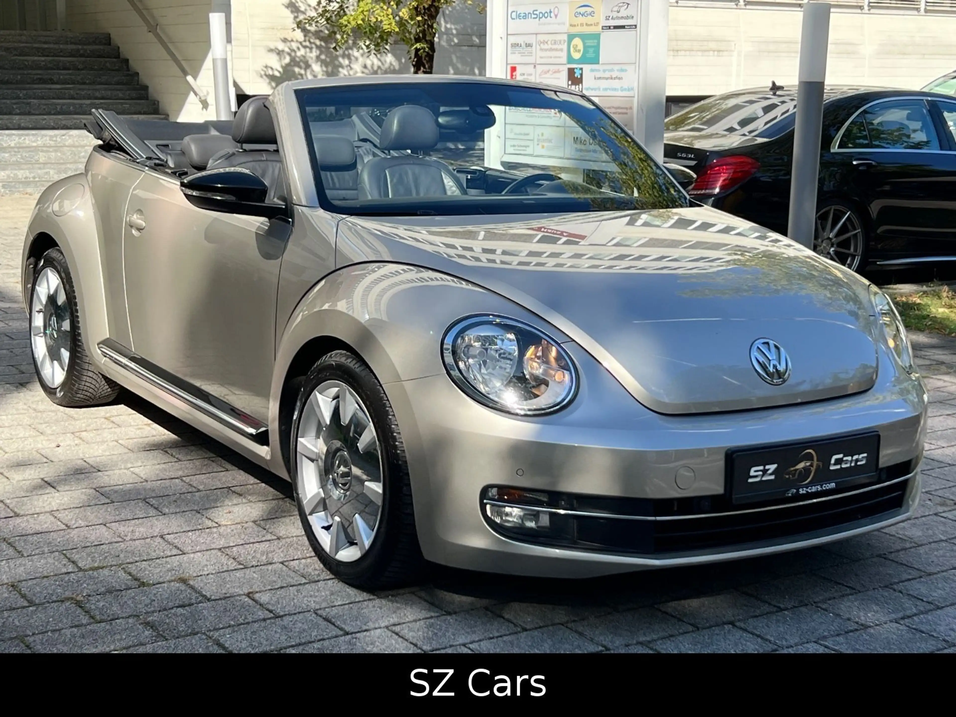 Volkswagen Beetle Cabriolet Sport*Leder*Nav*AUT* — photo 4