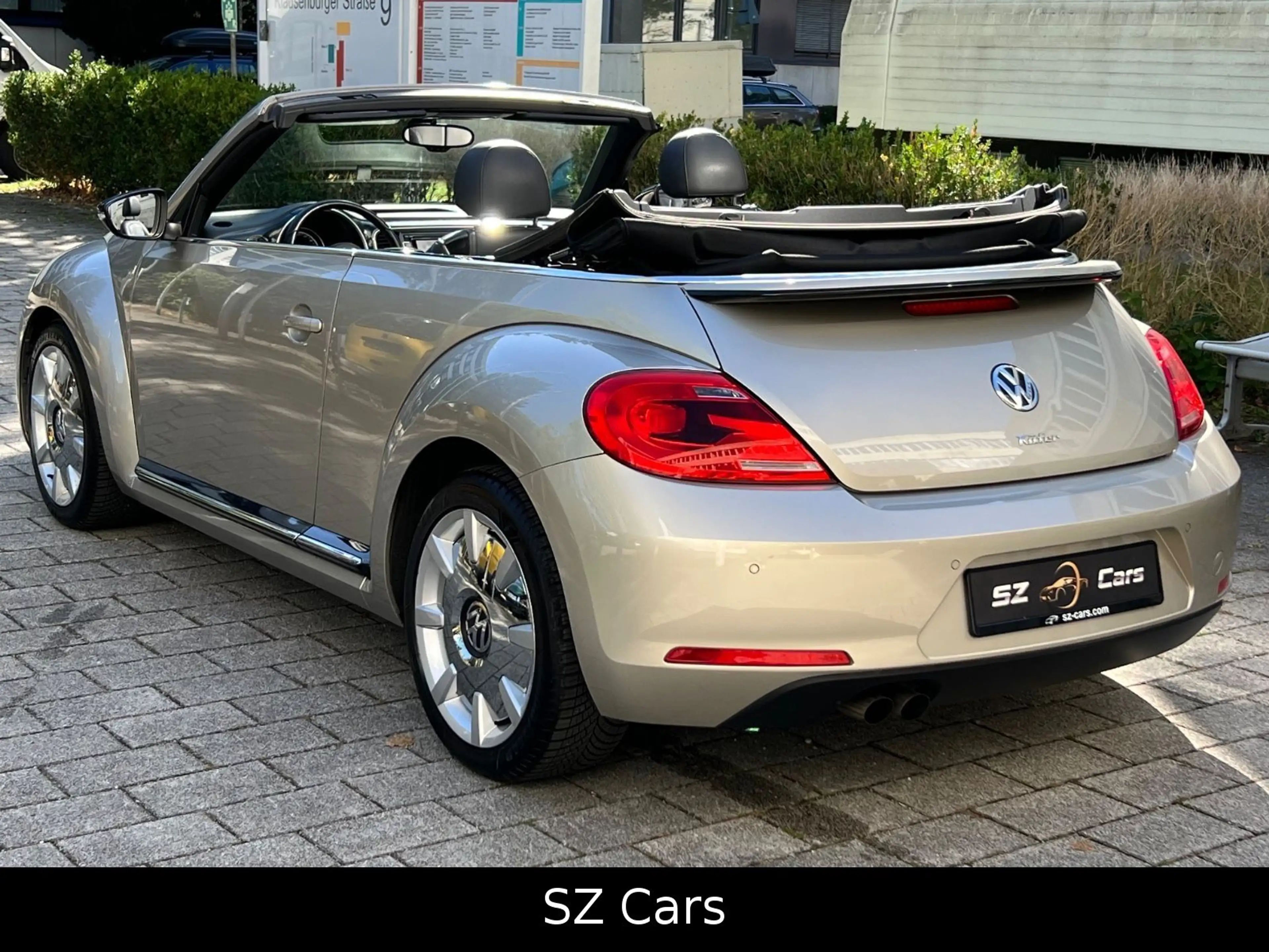 Volkswagen Beetle Cabriolet Sport*Leder*Nav*AUT* — photo 8