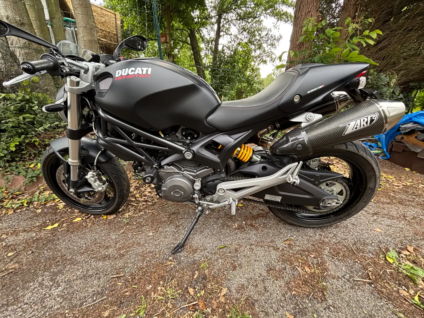 Ducati Monster 696 ABS Schwarz - 2