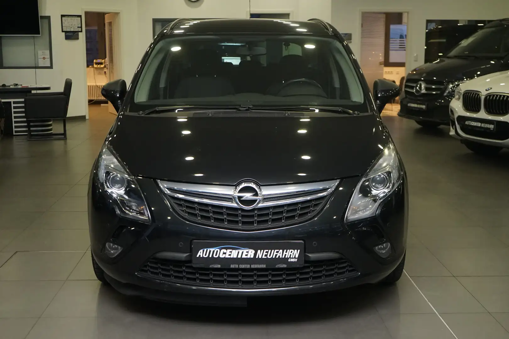 Opel Zafira Active TOURER+KLIMA+PDC+SITZHEIZUNG+TEMPO Noir - 2