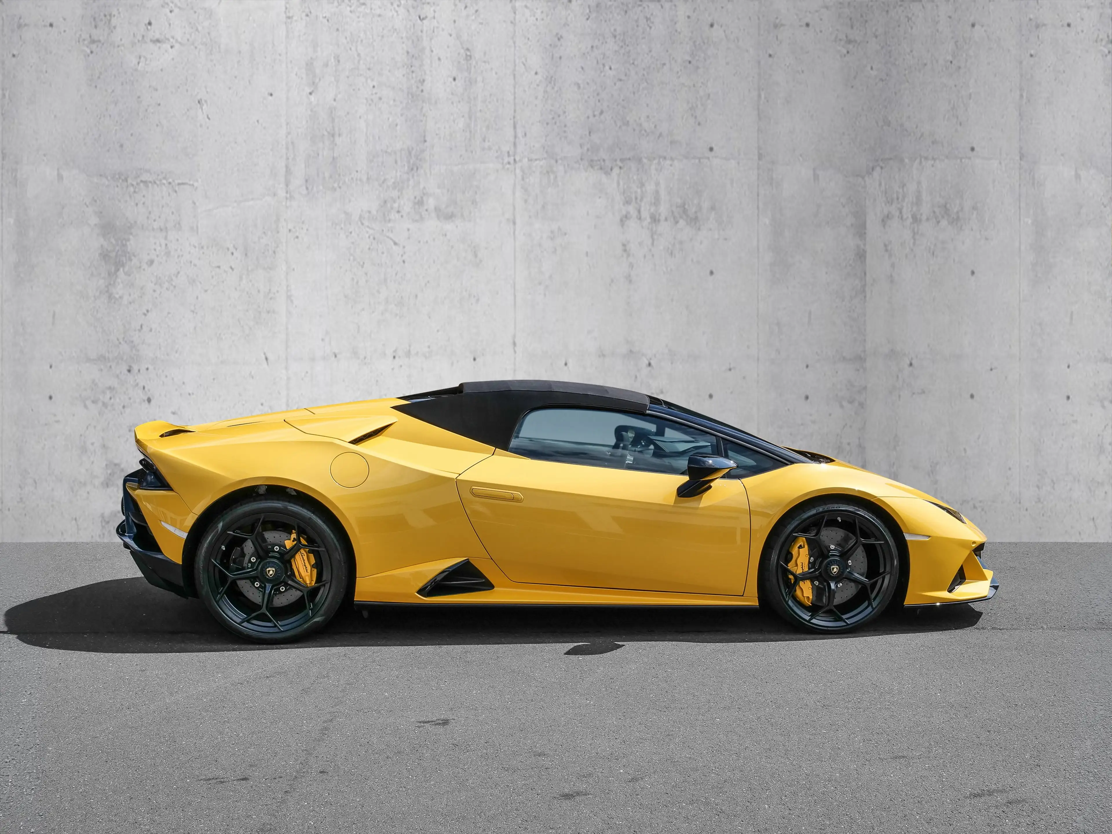 Lamborghini Huracán EVO Spyder Giallo Inti. Lifting System — photo 11