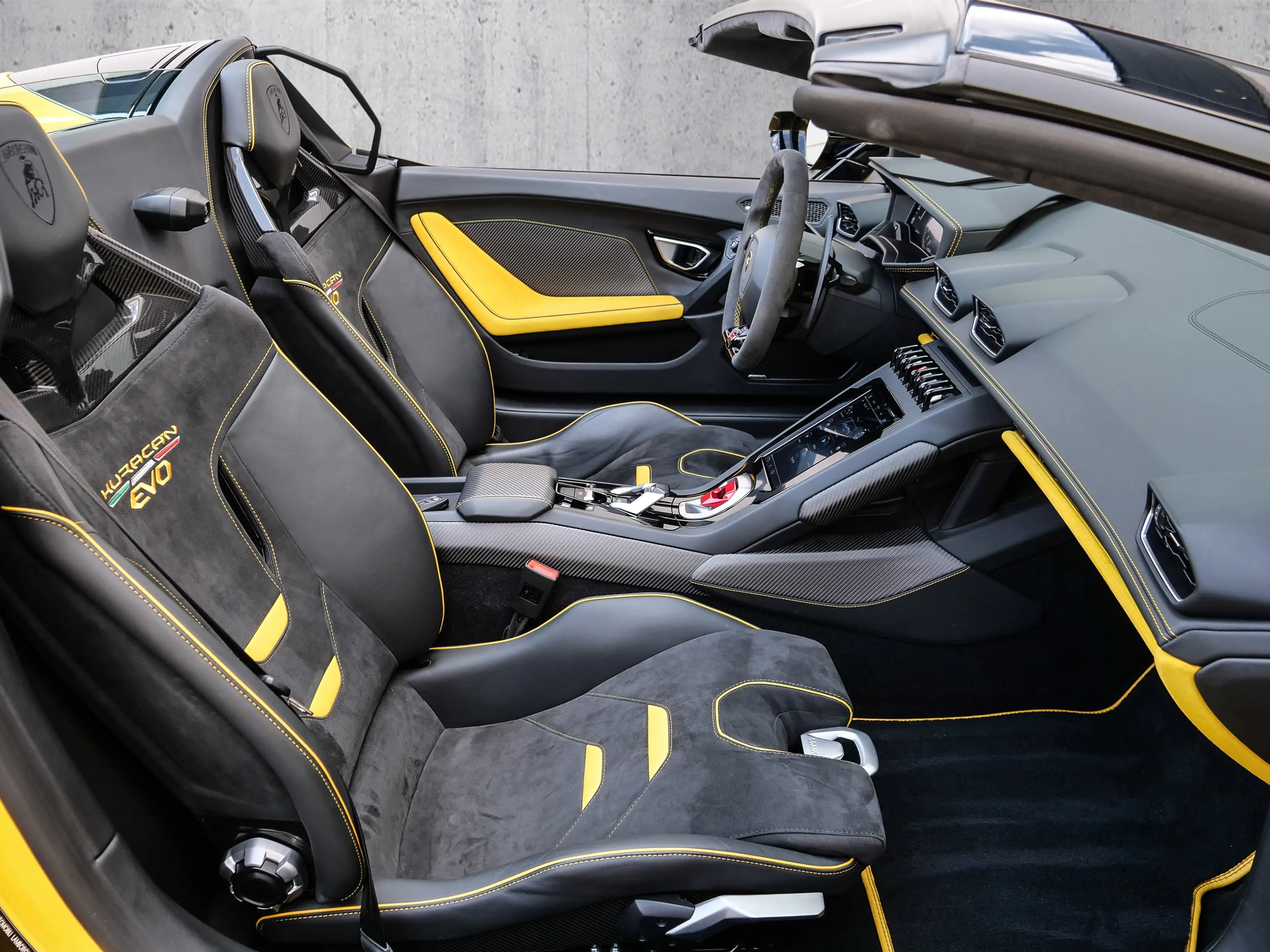 Lamborghini Huracán EVO Spyder Giallo Inti. Lifting System — photo 6