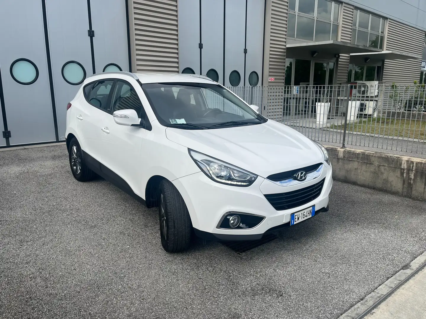 Hyundai iX35 ix35 1.7 crdi Xpossible 115cv 2wd Blanc - 1