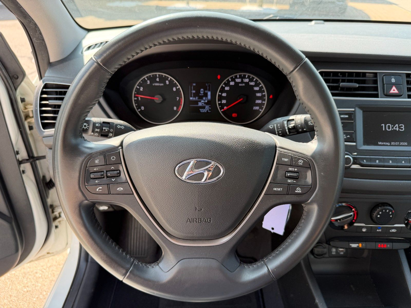 Hyundai i20 1,0 Select / WR — photo 13