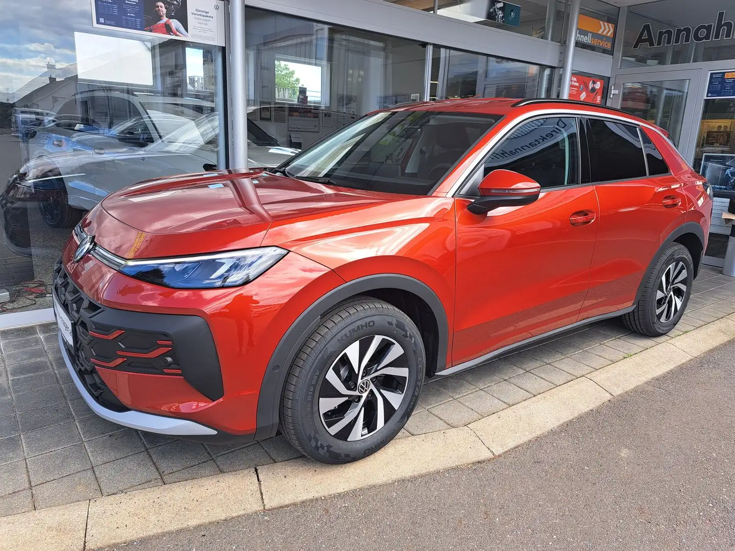 Volkswagen T-Roc Life eTSI DSG Rot - 2