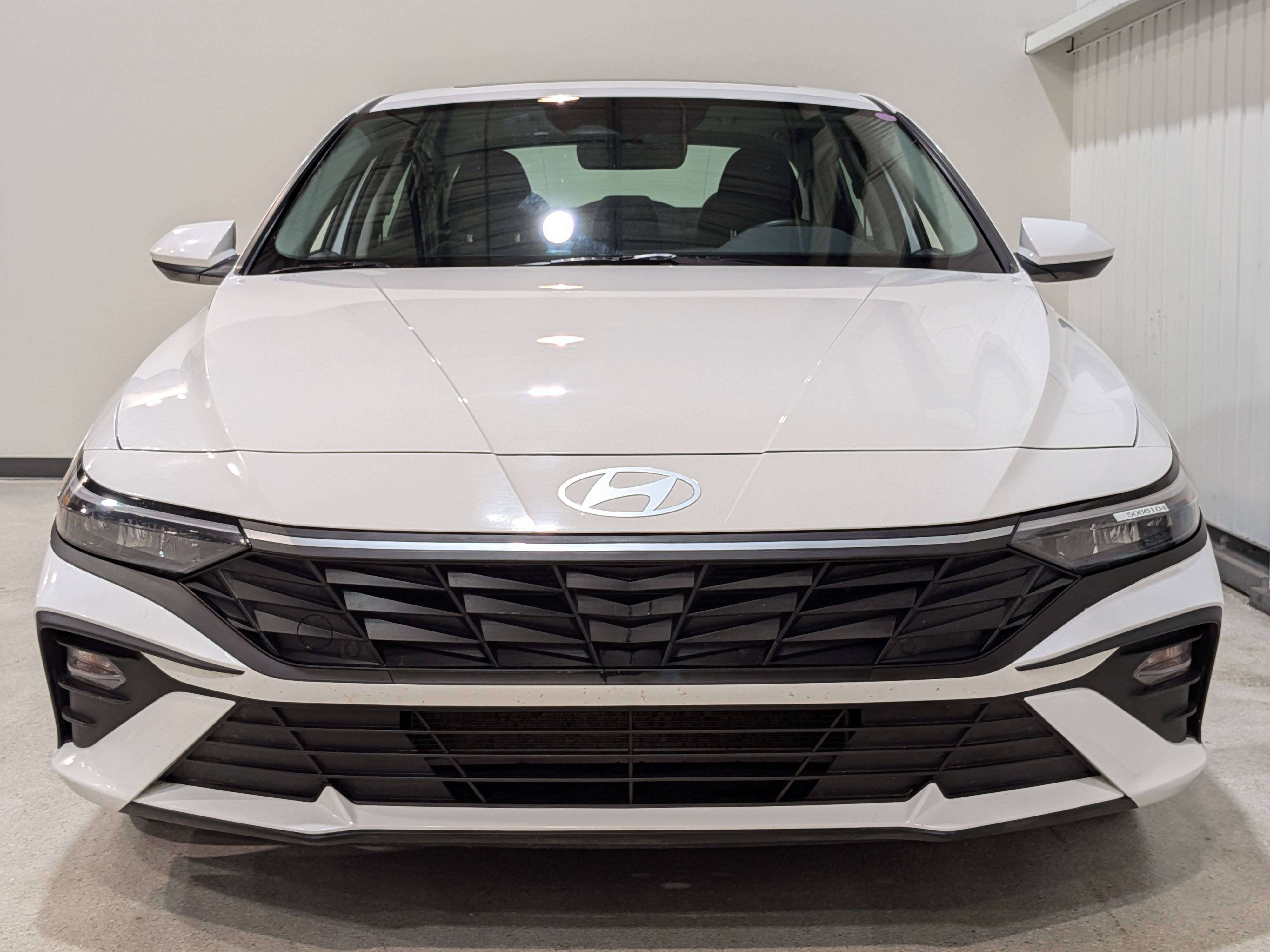 Hyundai Elantra 2025