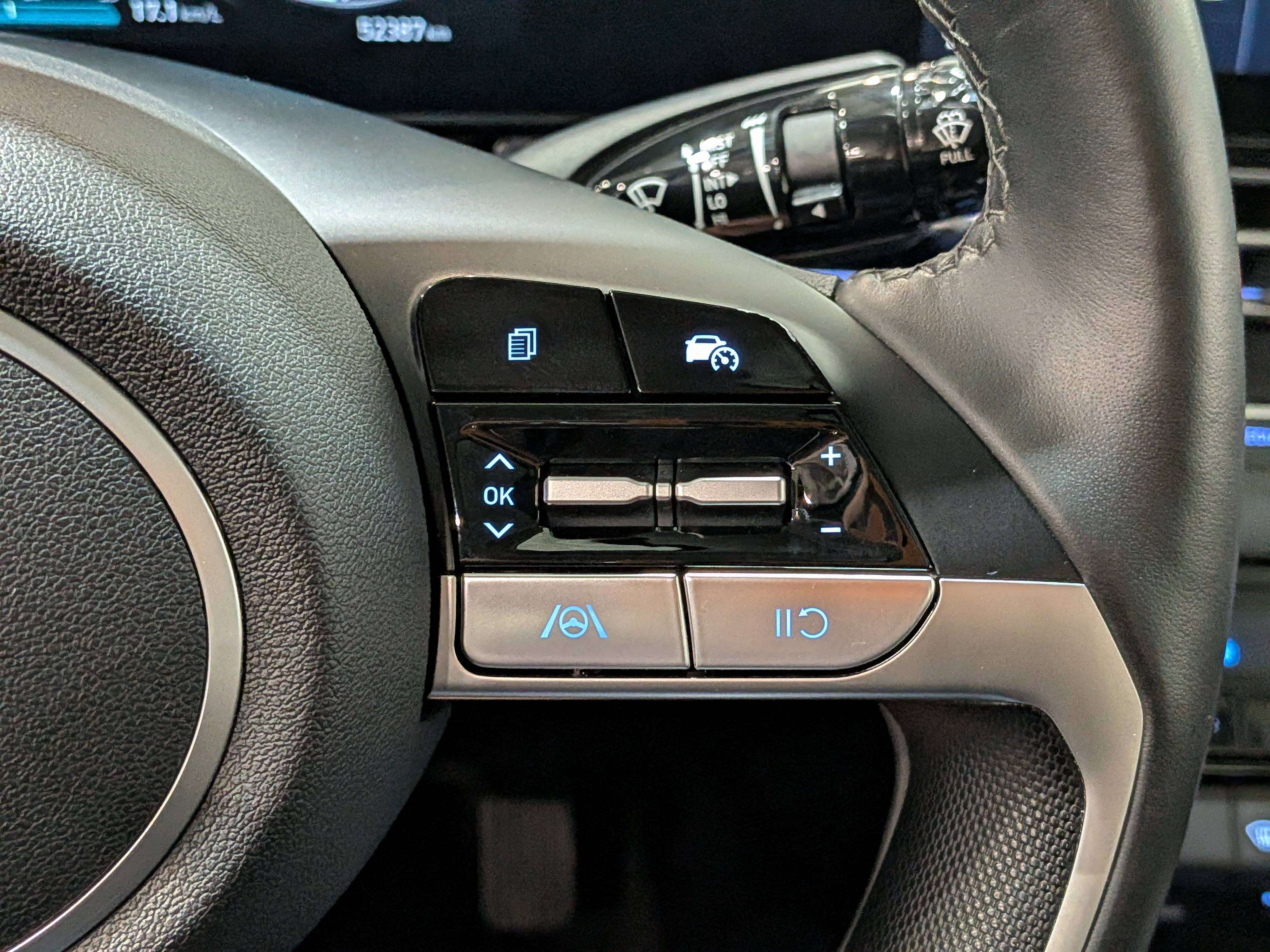 Hyundai Elantra 2025